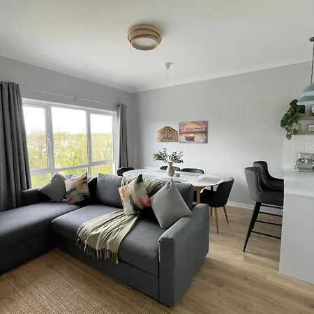 Stylish Retreat 3 - Super King Bed * 골웨이