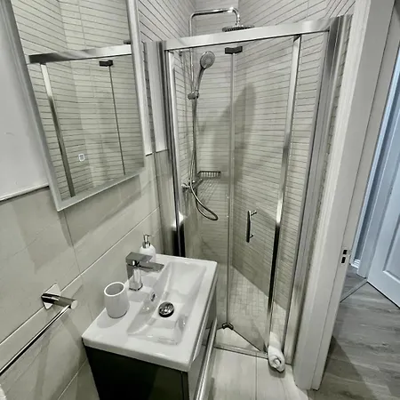 아파트 Stylish Retreat 3 - Super King Bed 골웨이