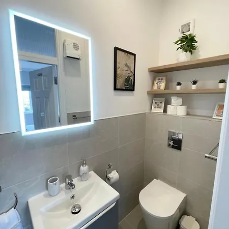 Stylish Retreat 3 - Super King Bed * 골웨이